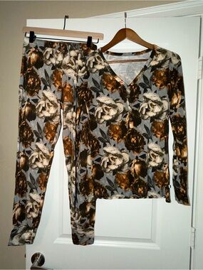 Posh Peanut Paige Peony Limited Edition print pajama set